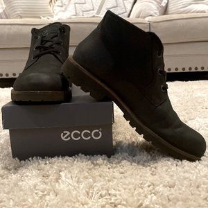 ECCO Men's Jamestown HydroMax Mid Chukka Boot (43)